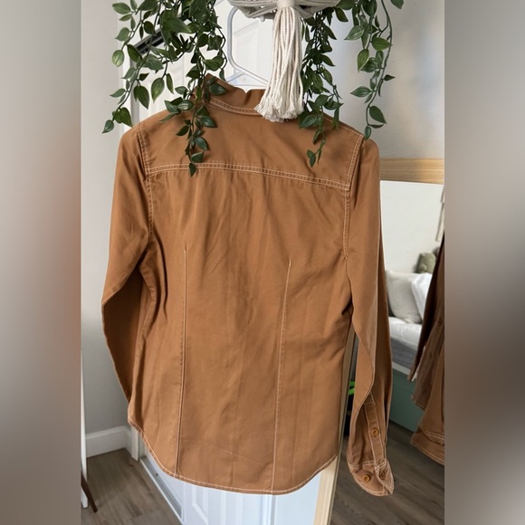 Madewell Darted Button-Up Shirt in (Re)generative Chino - Picture 7 of 10